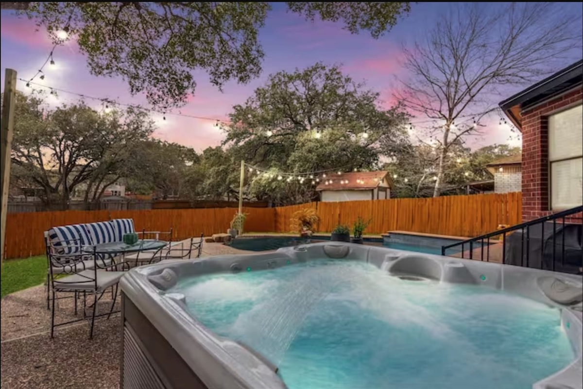 Hop in the hot tub to marvel at the sunsets while sipping a refreshing drink. It doesn't get much better than this.