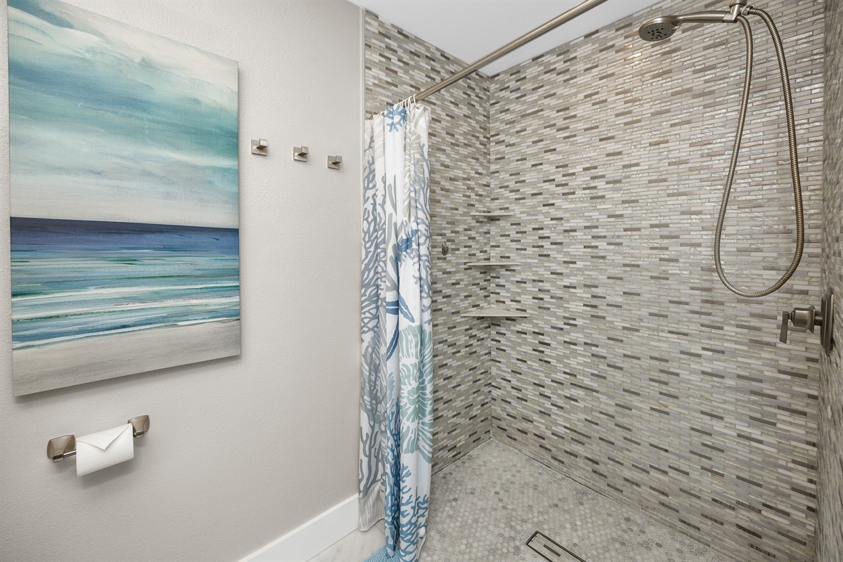 Tile walk-In Shower
