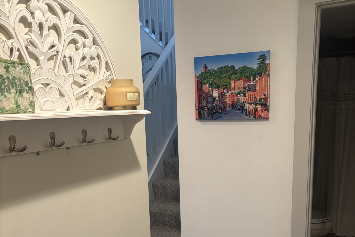 Entry way