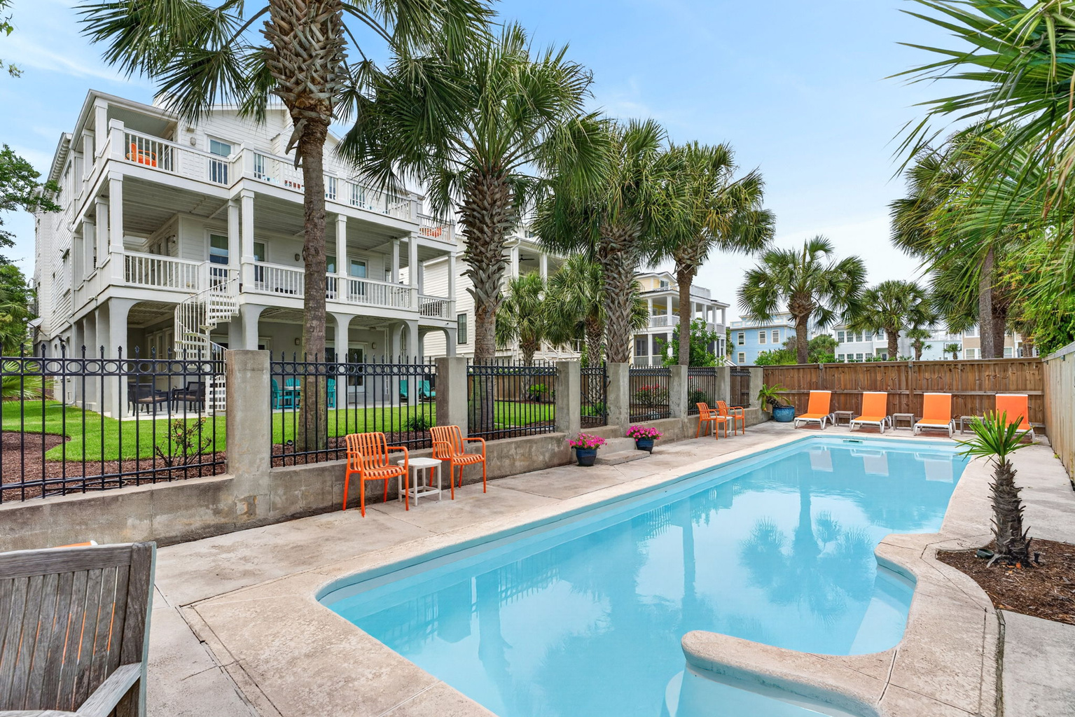 Pool | Twin Palms | 914 Carolina Blvd | Isle of Palms, SC | IOP Escapes