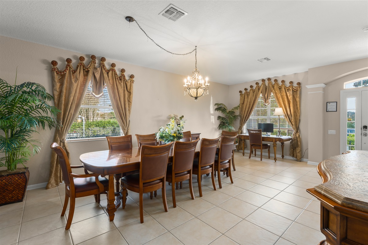 Dining Room & Workspace