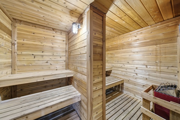 Men's and Women's sauna