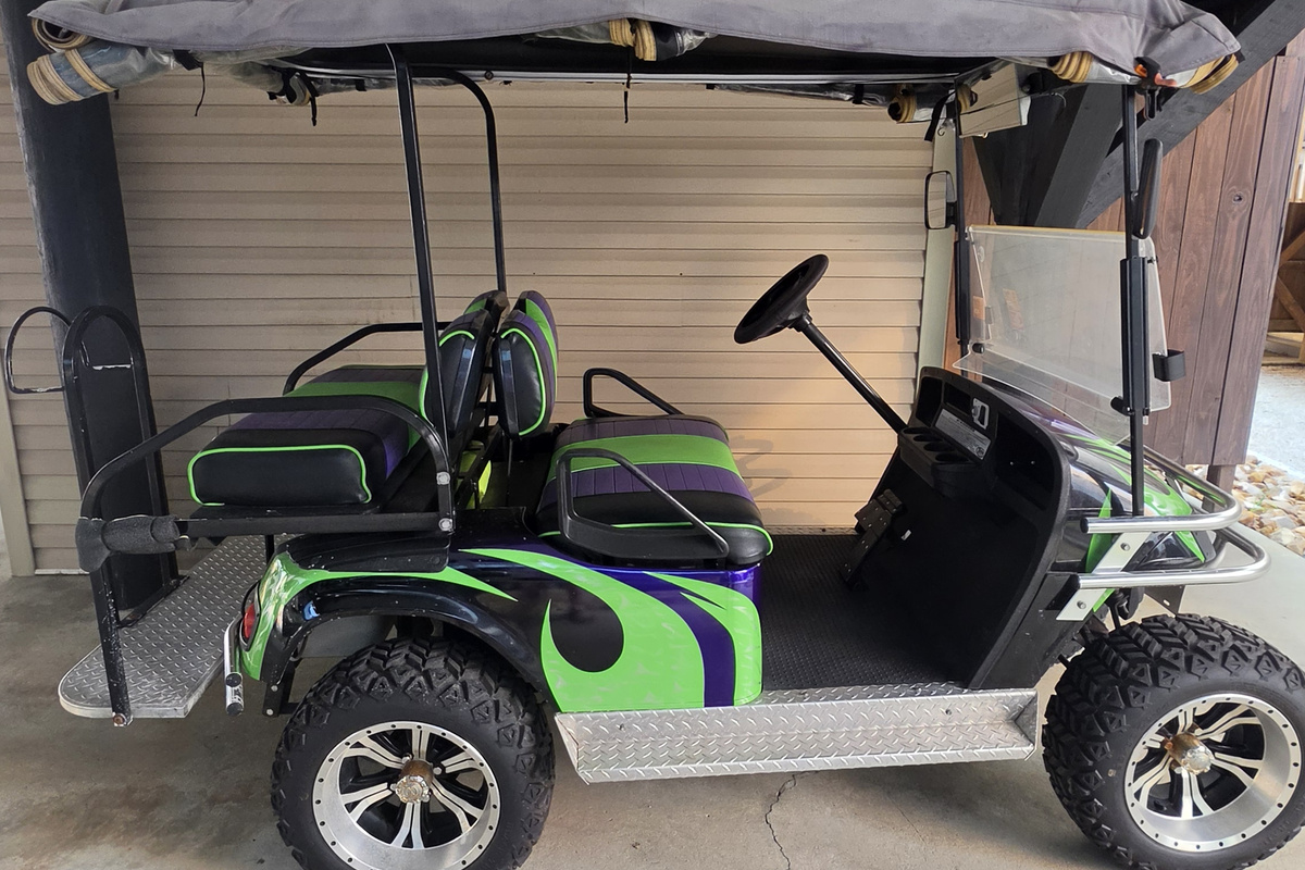 Second Golf cart available for an additional fee