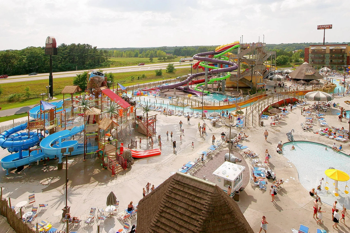 Kalahari Waterparks is just 25 minutes away.
