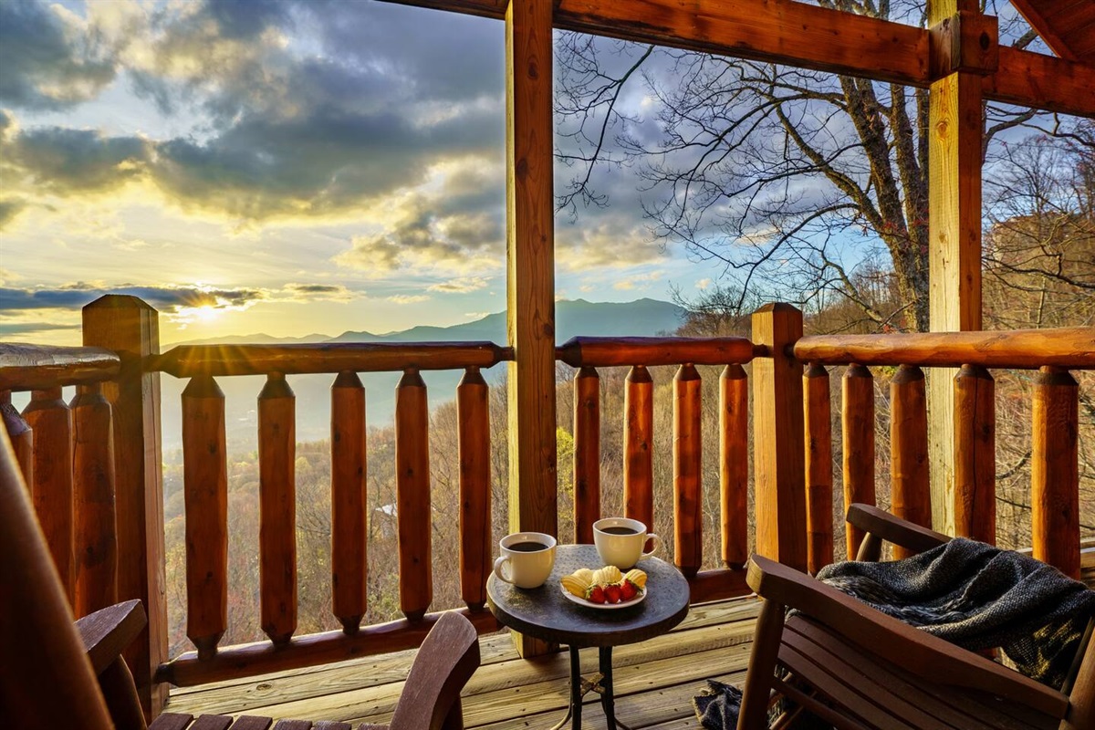 In the mood for a relaxing day at the cabin? We've got you covered! Bring your coffee to the deck.