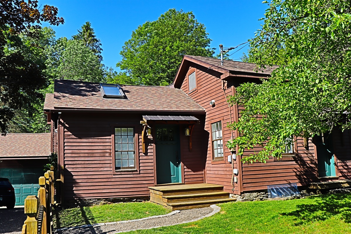 Craftsman House