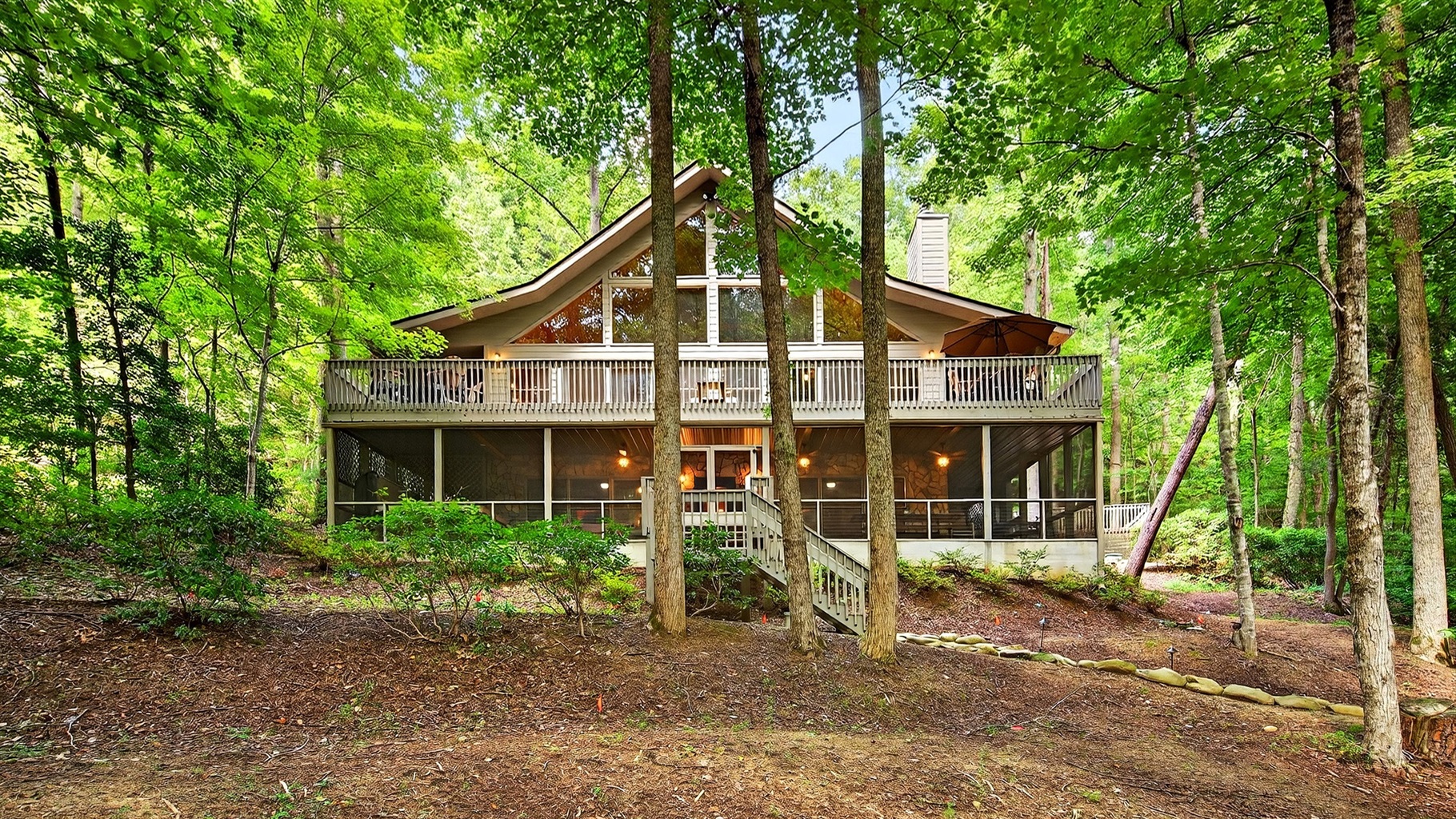 Welcome to Golden Creek Cabin!