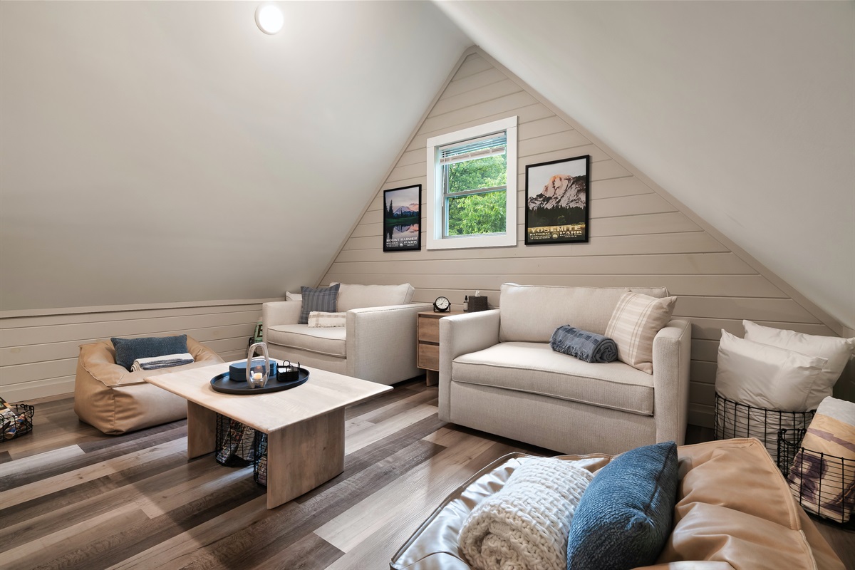 Loft Area!