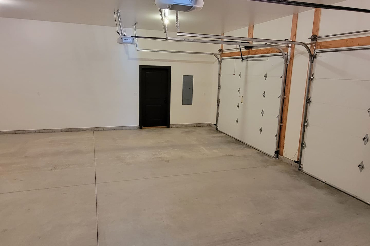 Only half of the garage is available to guests in the winter
