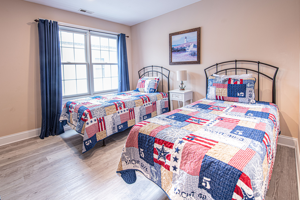 Twin Bedroom Alternate Angle