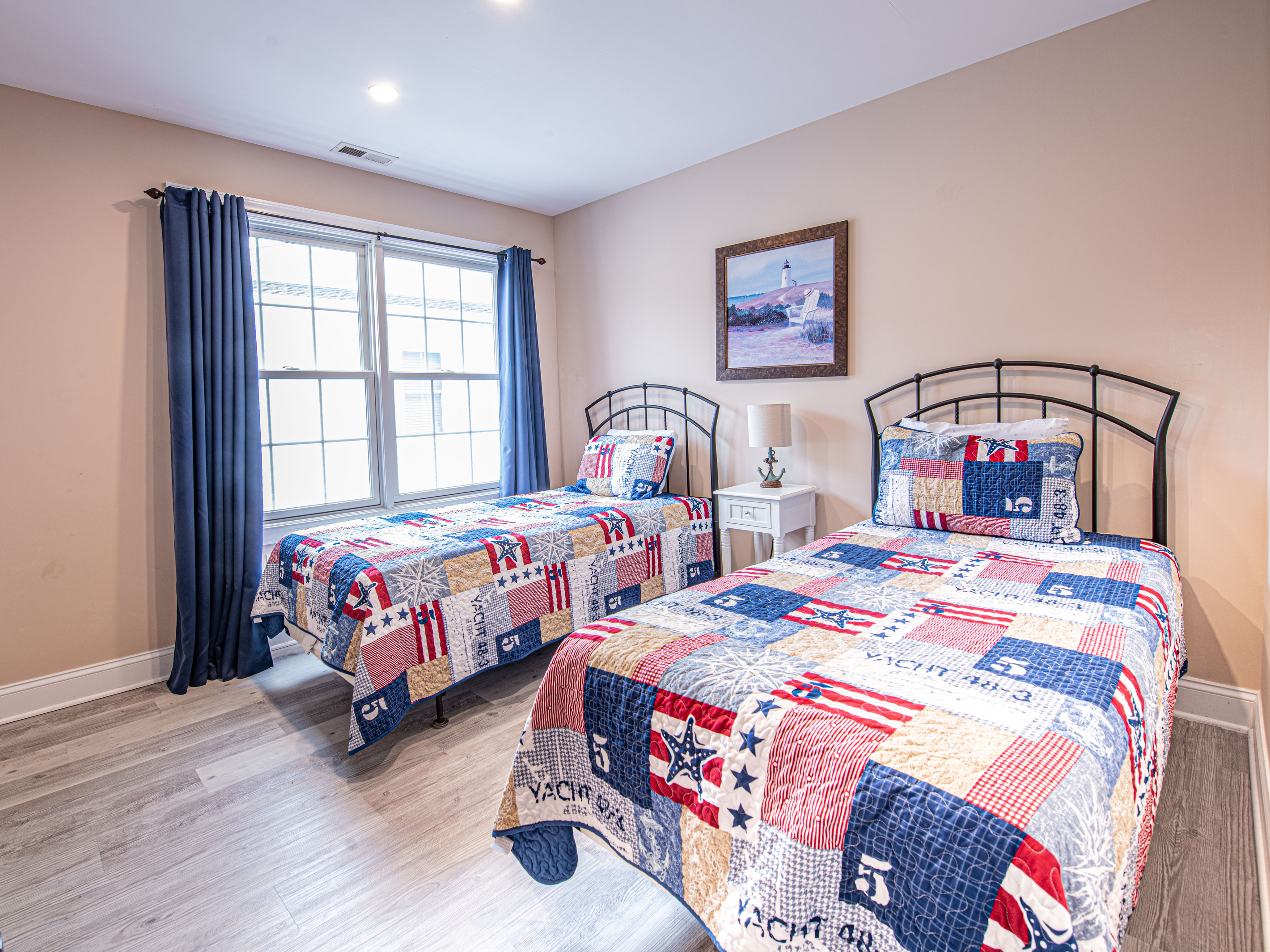 Twin Bedroom Alternate Angle