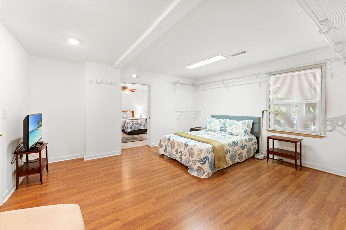 5th Bedroom on the lowest level with a Queen bed