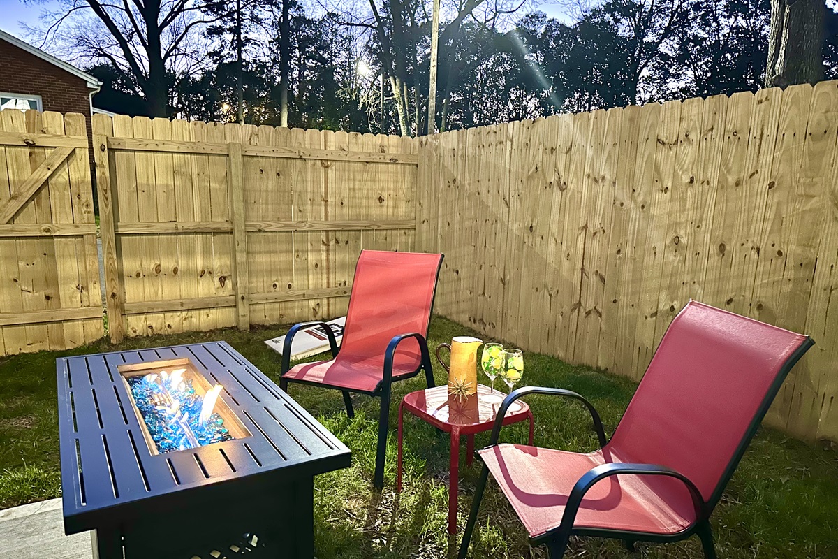 Fire pit in the back yard! Enjoy a cocktail and some good conversation.