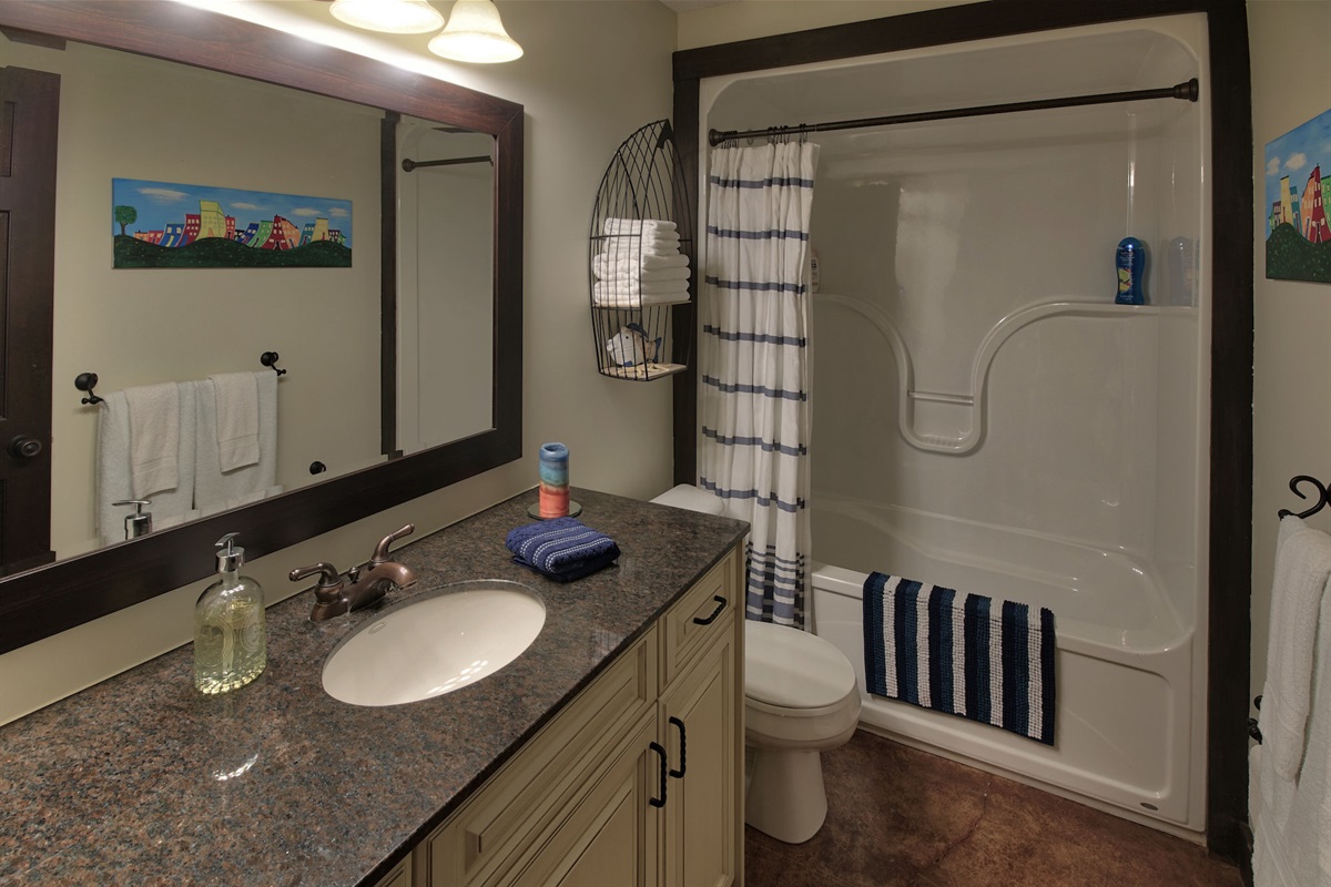 9f5b46e158404a09ac3bc94fe5bbfe2b Large