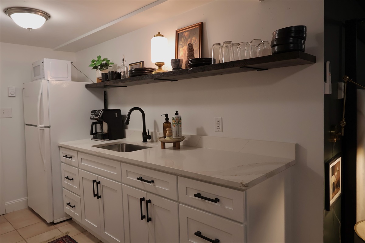 Barn Studio Kitchenette - stocked with air fryer, coffee maker, single serve blender, toaster.