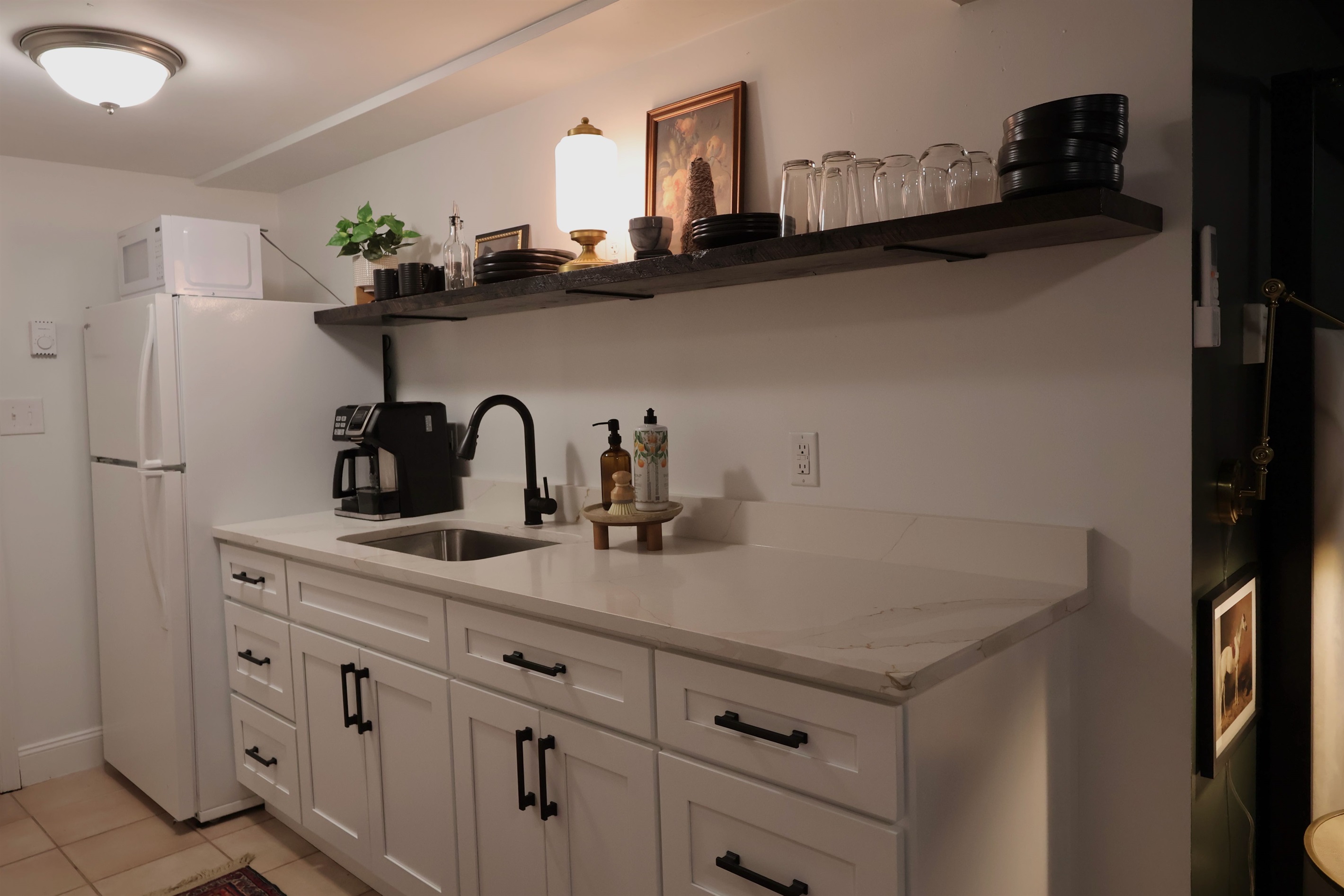 Barn Studio Kitchenette - stocked with air fryer, coffee maker, single serve blender, toaster.