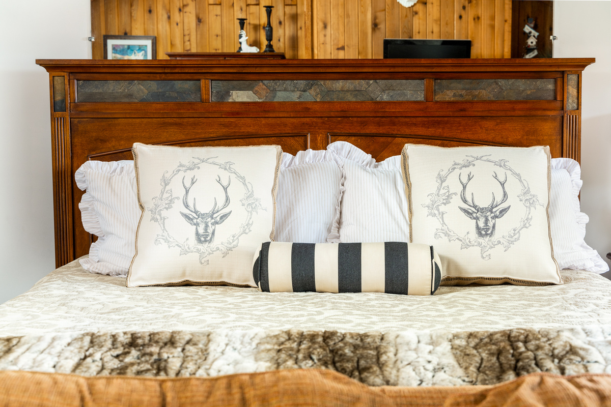 "Inn" 143, Black Bear Resort photo