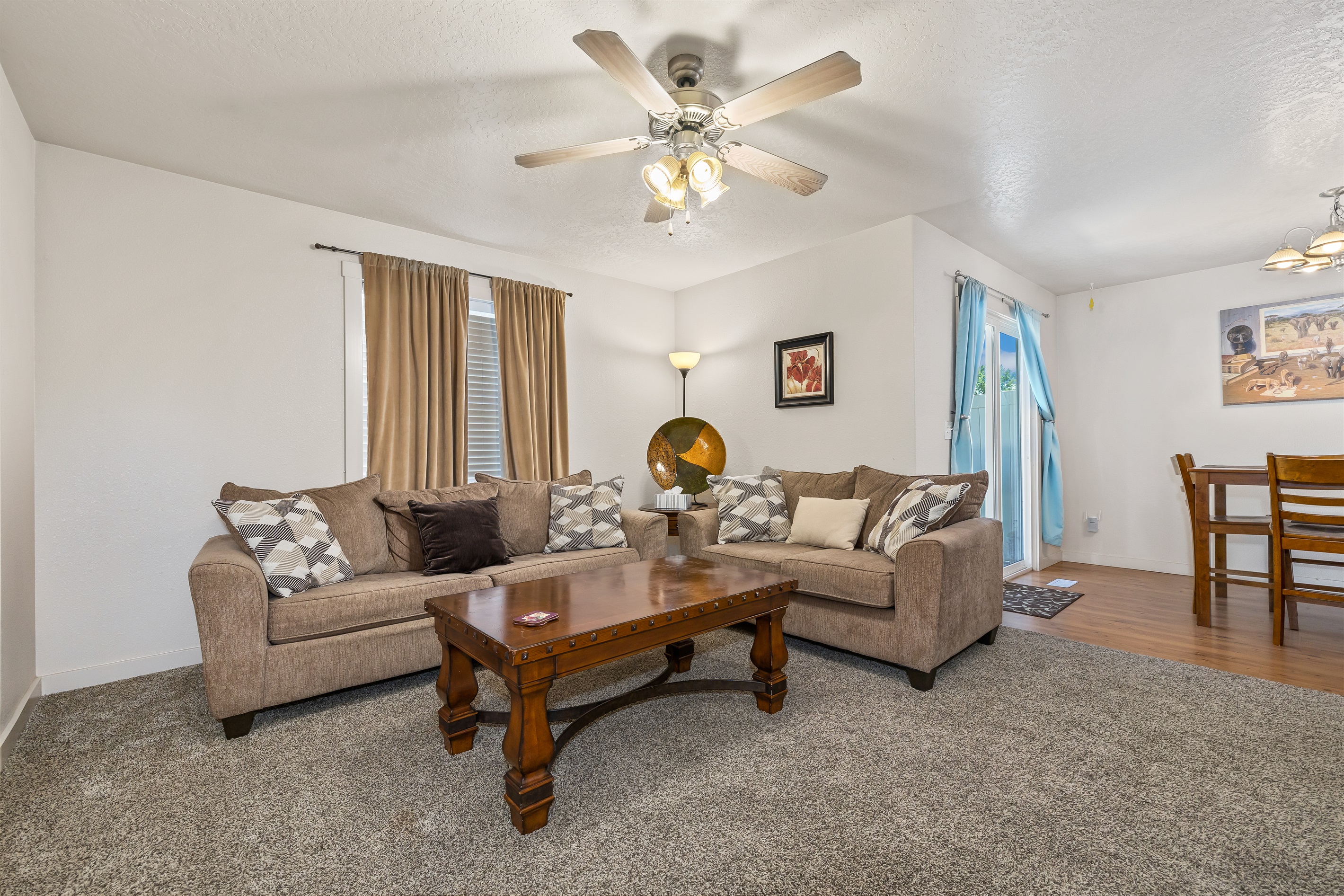 2 Charming Townhomes | Private Yards | Sleeps 16 5