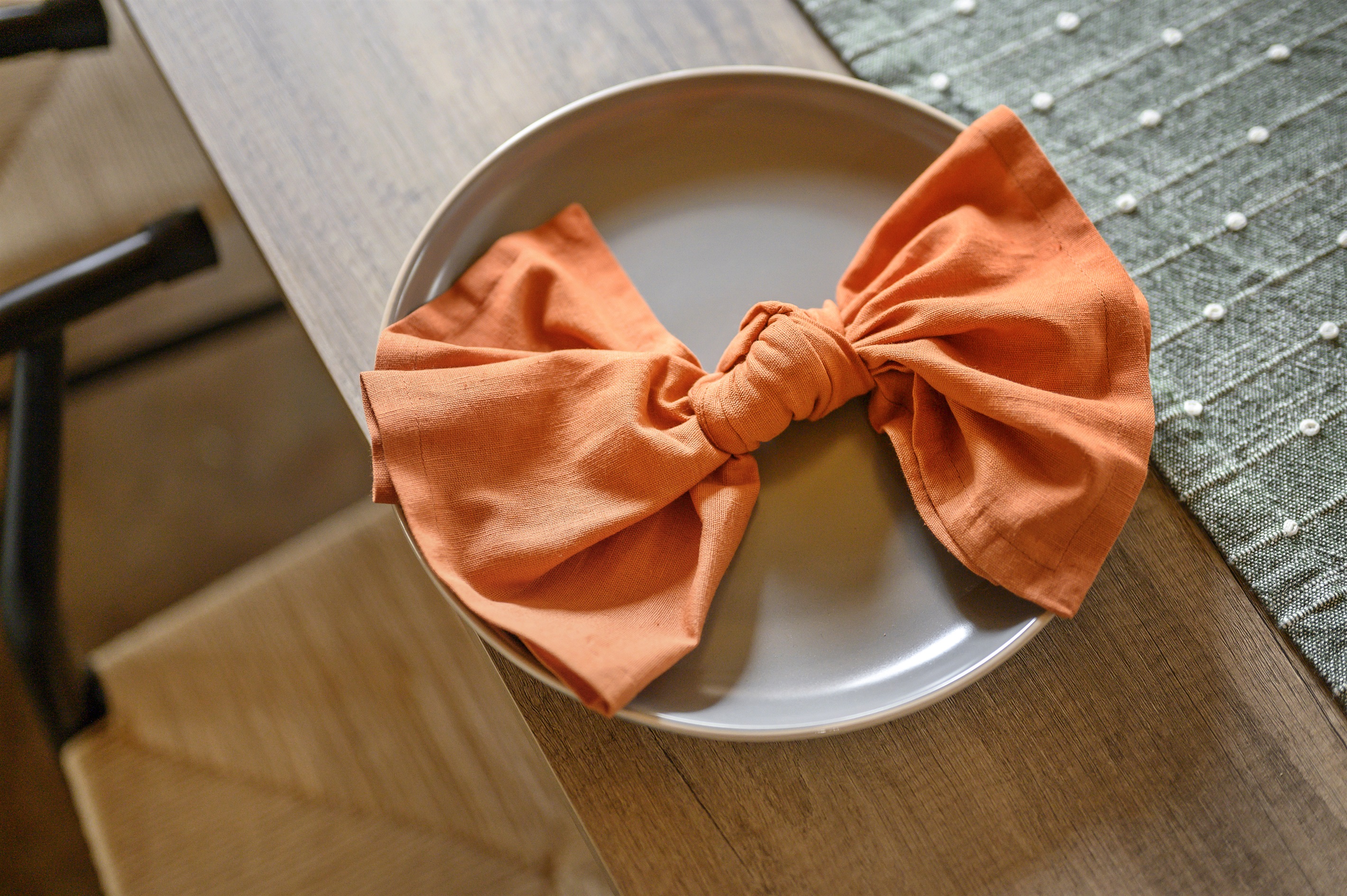 Simple elegance: where every detail speaks of comfort and warmth