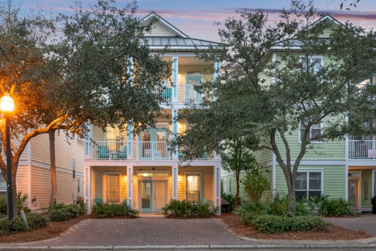 Welcome to Ahoy Bay Bungalow — your home away from home.