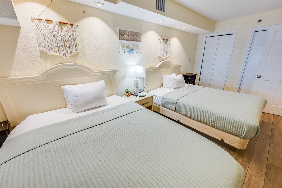 Stunning Bedroom ✨ Beautifully Decorated 🛏️💫