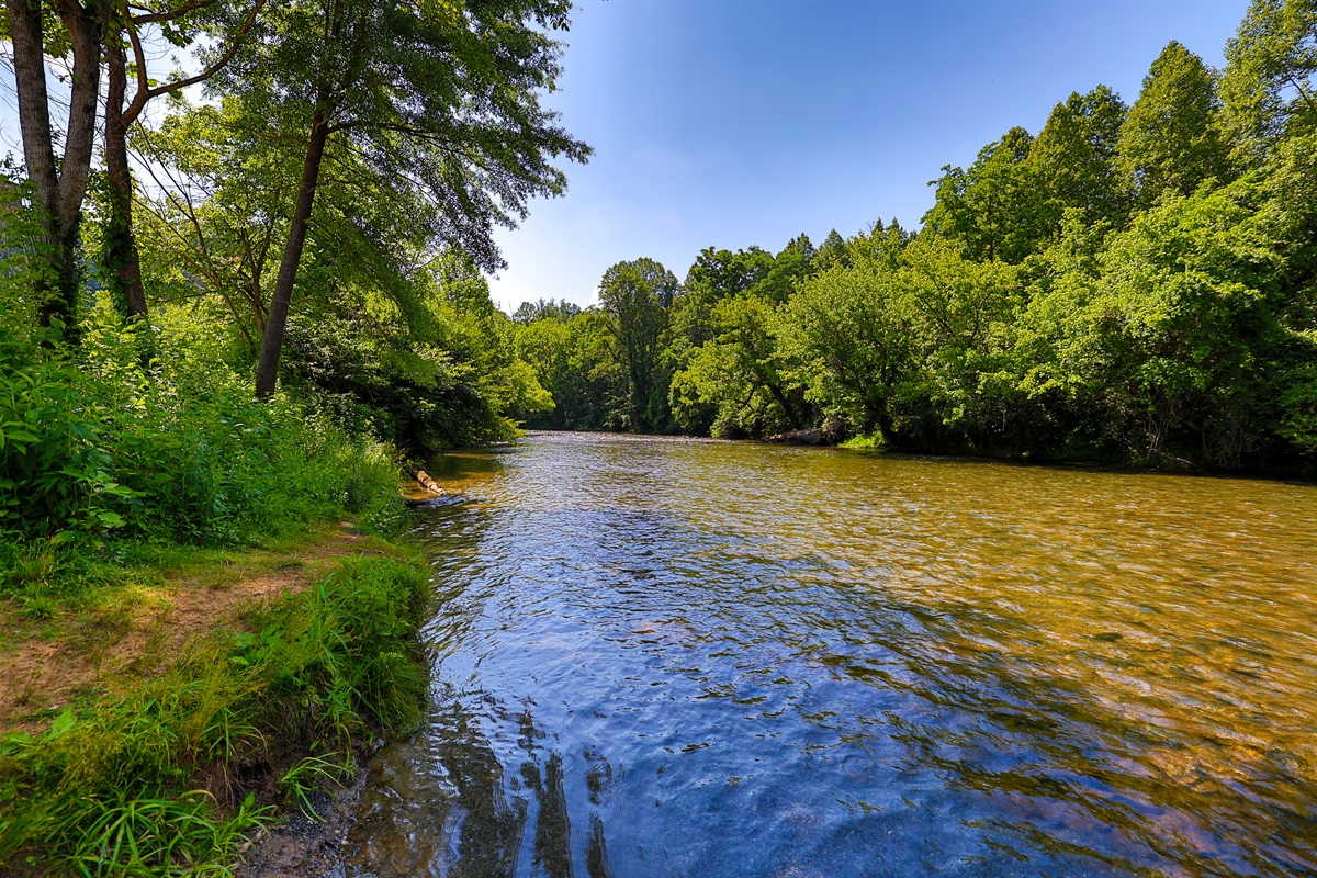 Smith River-Access up the road