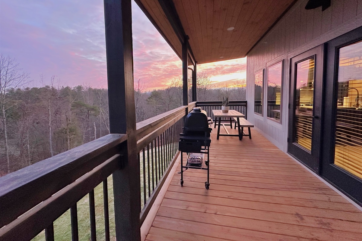 Floor 2 - Main Floor: Deck-off Kitchen