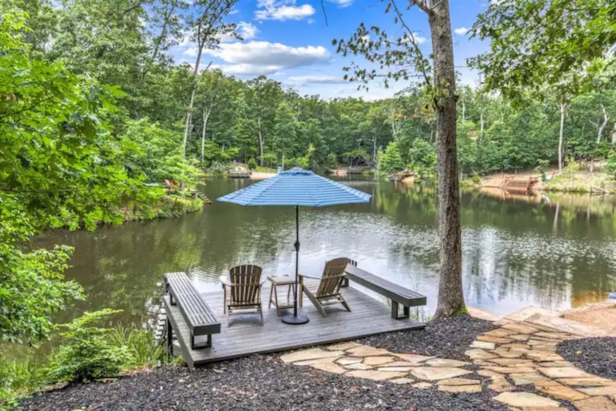 Private dock on peaceful Sonnenblick Lake
