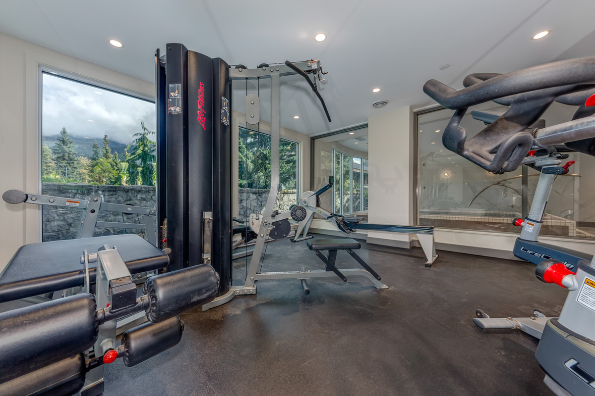 GYM - NEWLY REMODELLED
