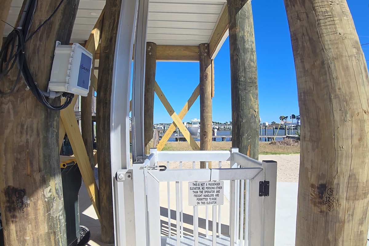 Lift at ground level