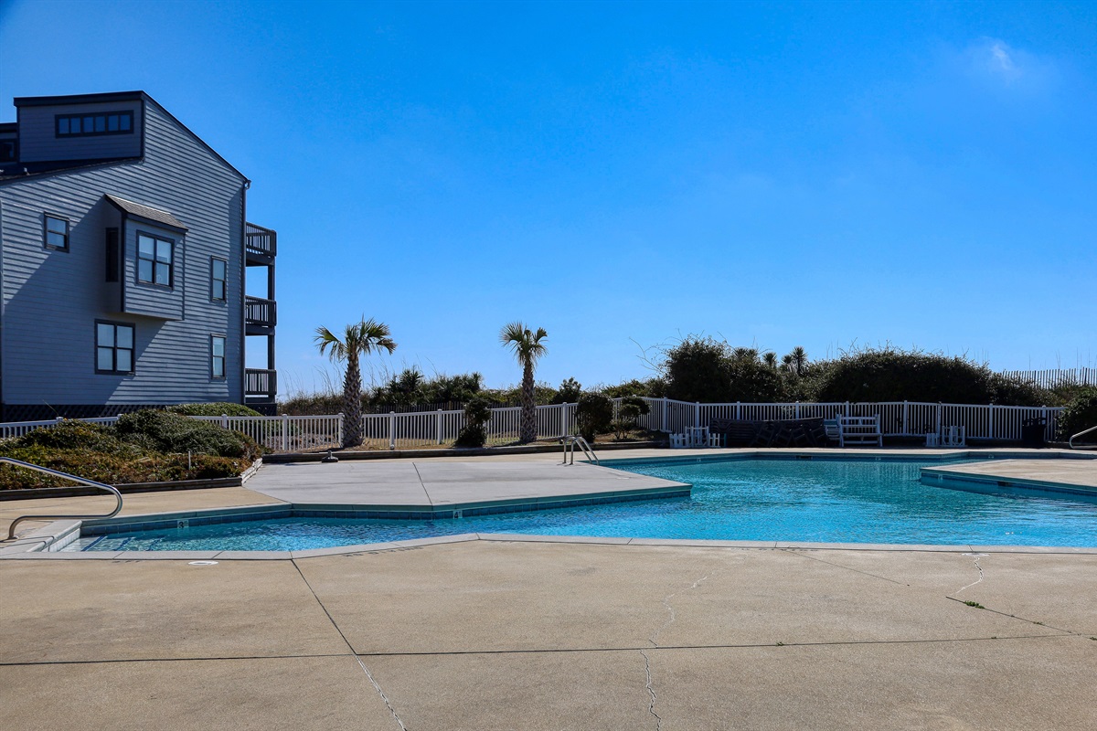 Beautiful and spacious pool for community guests
