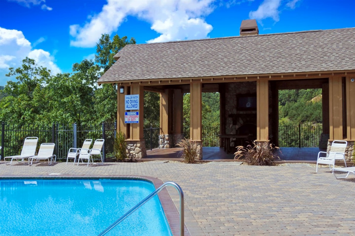 Community Pool SEASONALLY OPEN April to October.
