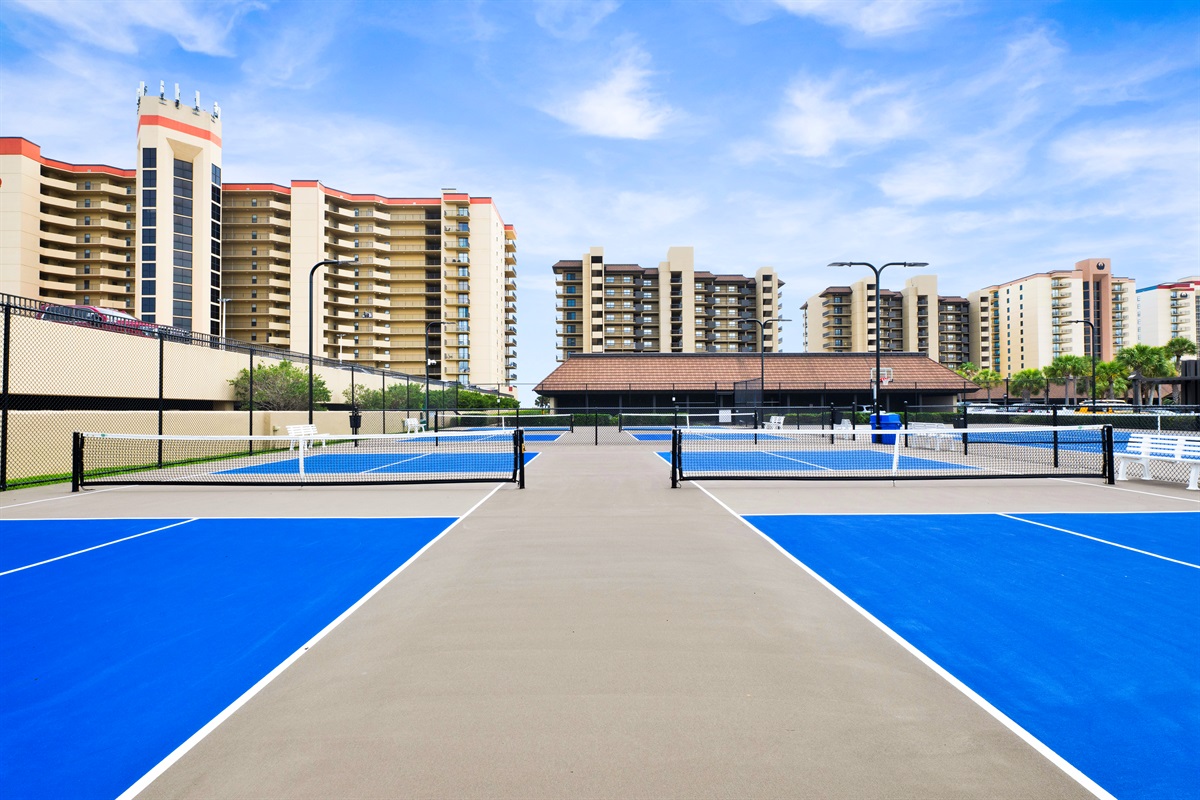 The complex has basketball, tennis and pickleball courts available for guests!!