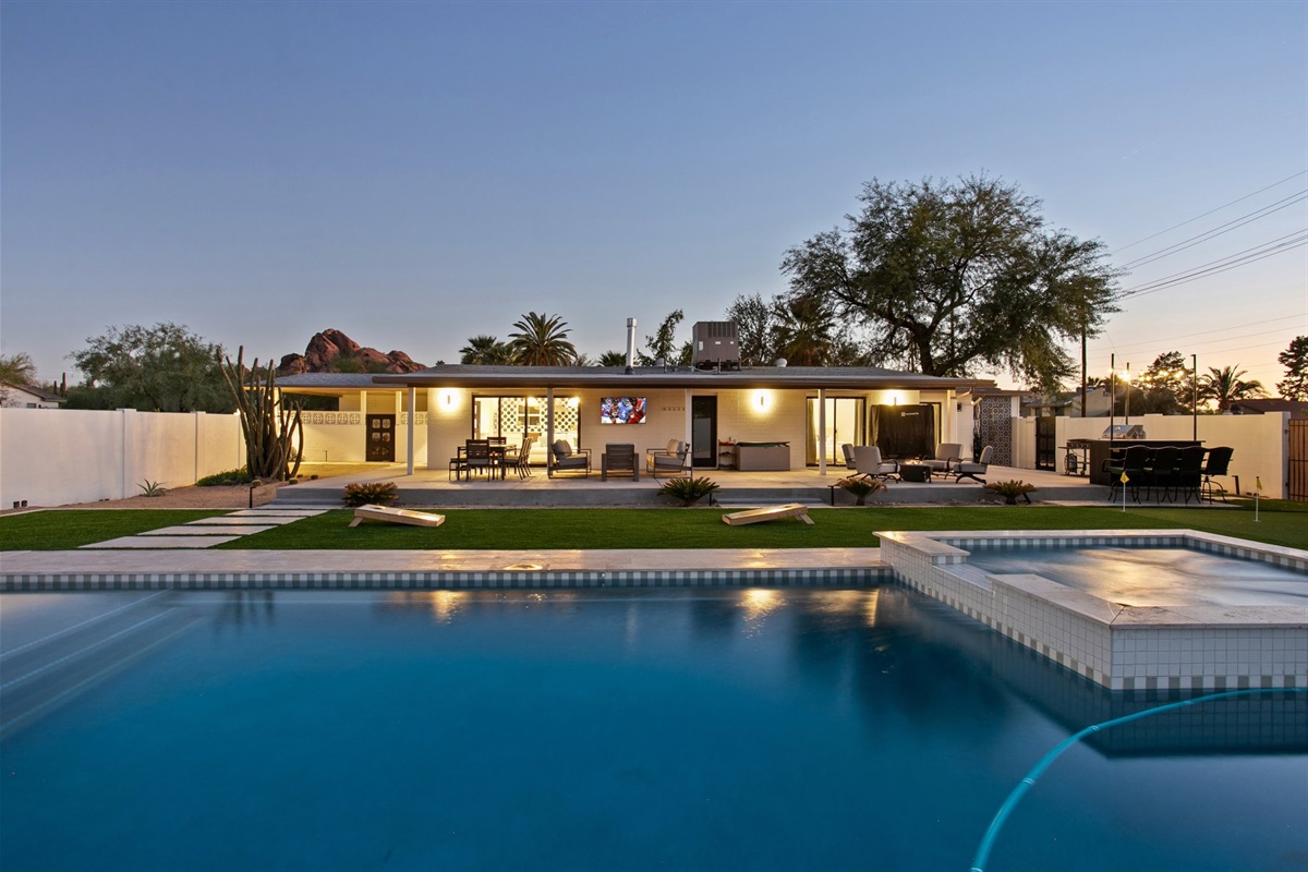 Camelback Casa | 4BR in Scottsdale | Heated Pool & Hot Tub — Casa Camelback | 3BR+Bunkhouse | Heated Pool & Hot Tub, Scottsdale, Arizona