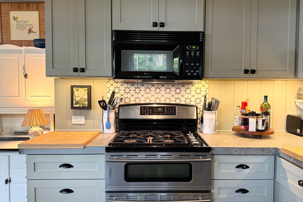 Double Oven with Gas Cooktop