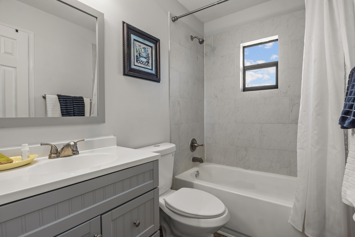 Family Bathroom connects to the Hallway.