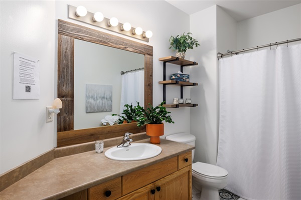 Sparkling Clean Bathroom 