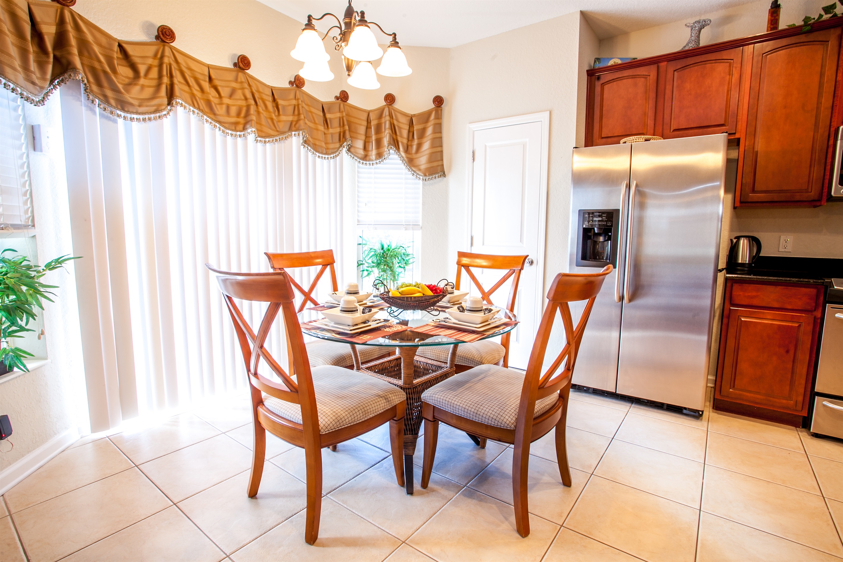 Eat-In Breakfast Nook