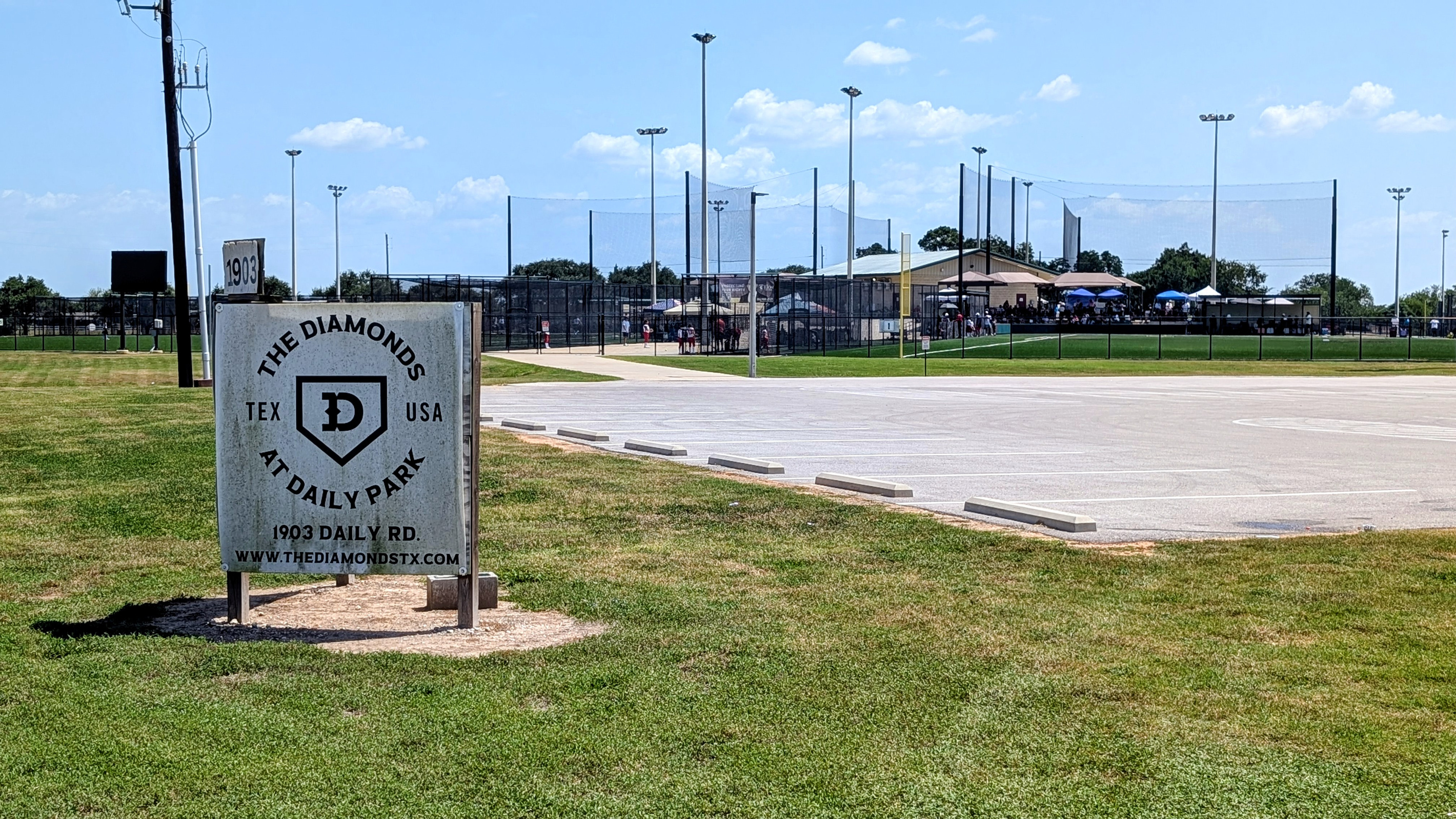 Located minutes away from the Diamonds at Daily Park baseball and softball tournament facility.