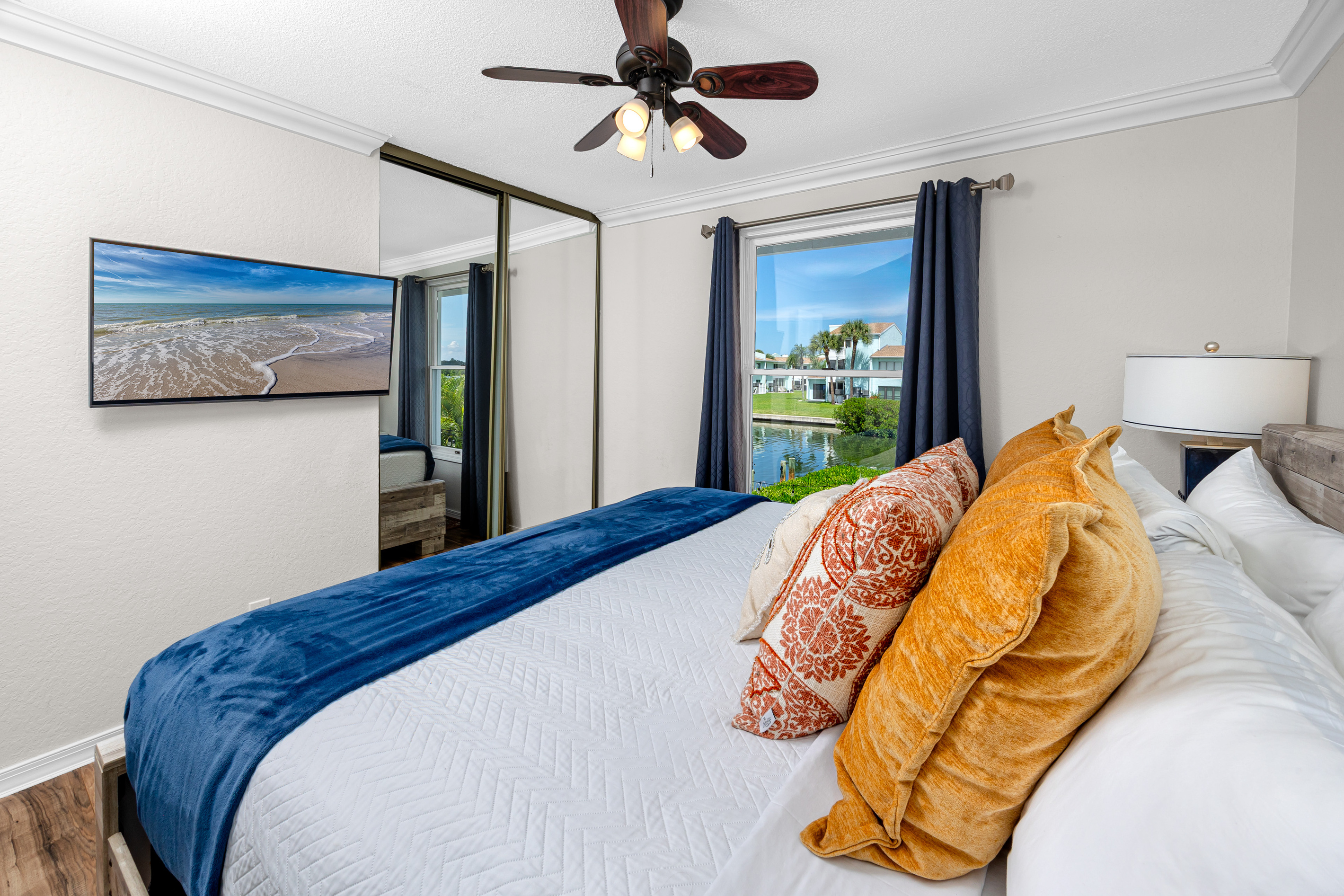 Smart Tv in Bedroom