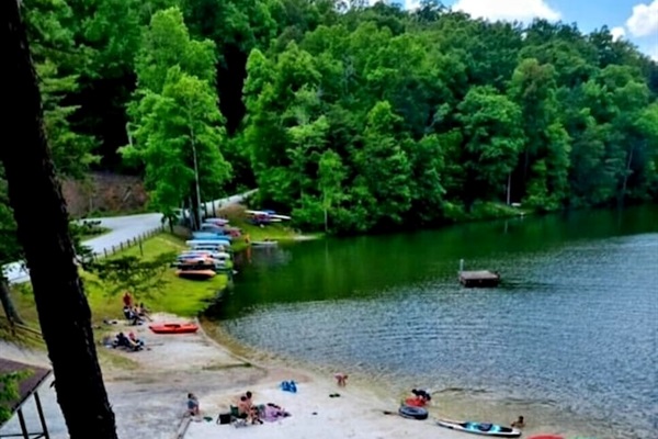 Access to private beach, minutes from cabin