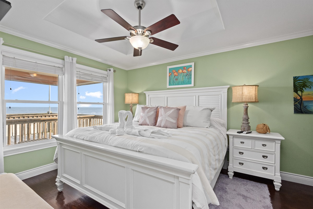 a027e5c68d274d5b8a07d8b81798da3c Large | Beachhouse | Texas | TX | Vacation Homes | Galveston | Crystal Beach | Kokomo | Breezy Days | Beachfront Elegance | Sunrise Serenity | Southern Sands Property Management, LLC
