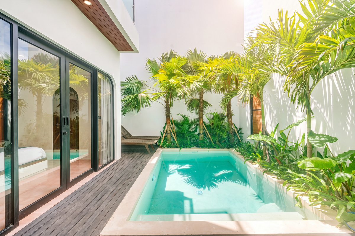 Pool area