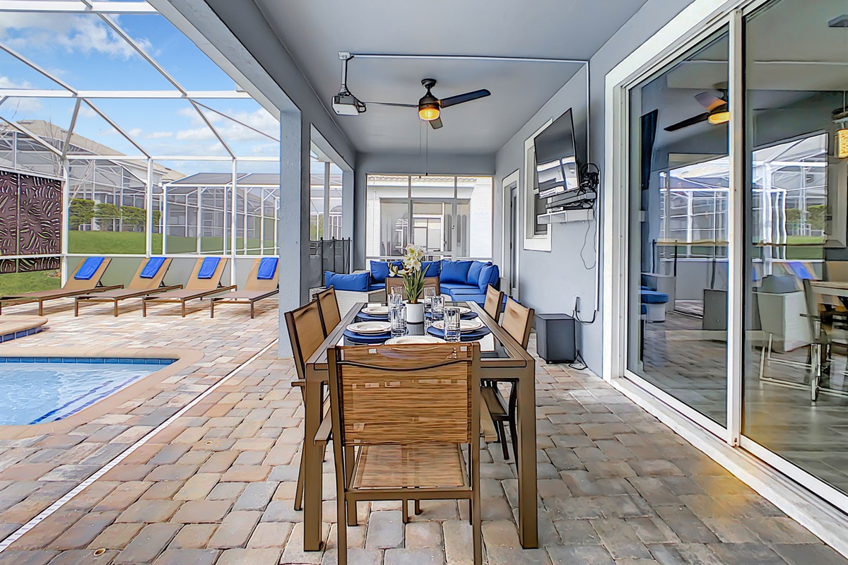 Plenty Of Seating Under Covered Lanai