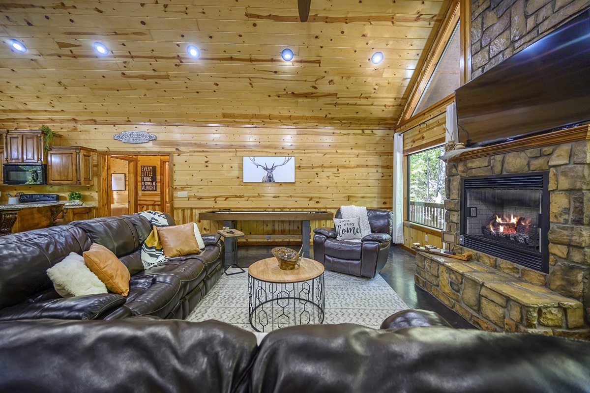 Living room has gas fireplace that guest can use from Sept - March.