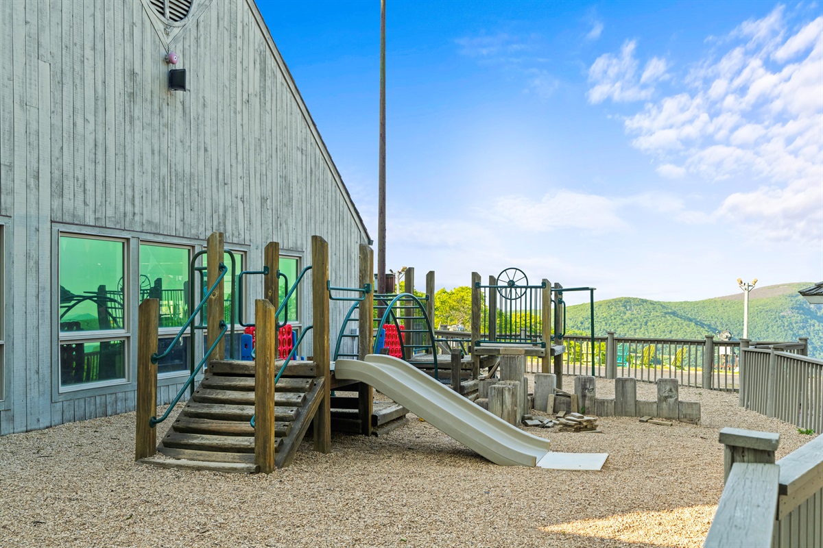 Located right at the Adventure Center, this play area gives kids space to climb, slide, and explore—while parents enjoy a panoramic overlook of the surrounding Blue Ridge peaks