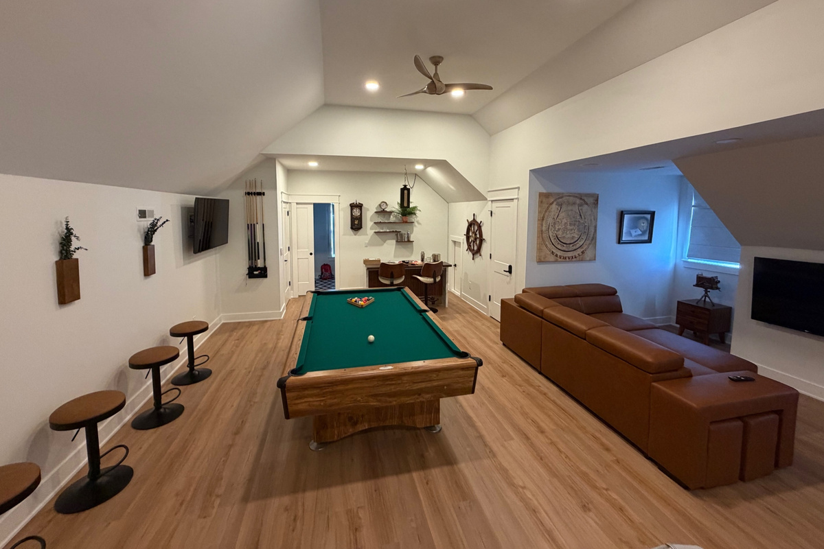 Living area and pool table