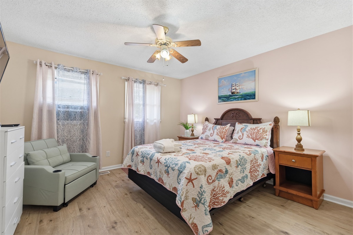Large Primary Bedroom with King Bed and Ensuite Bathroom