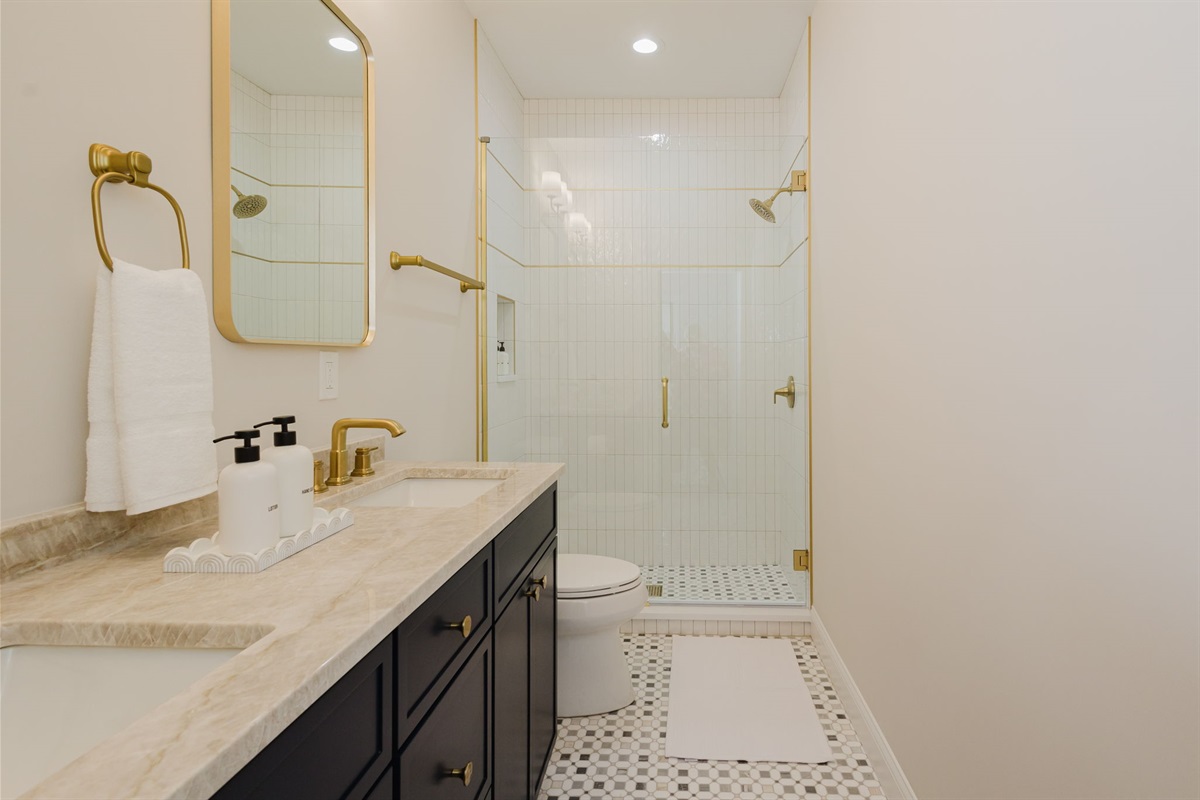 Double vanity, walk in shower