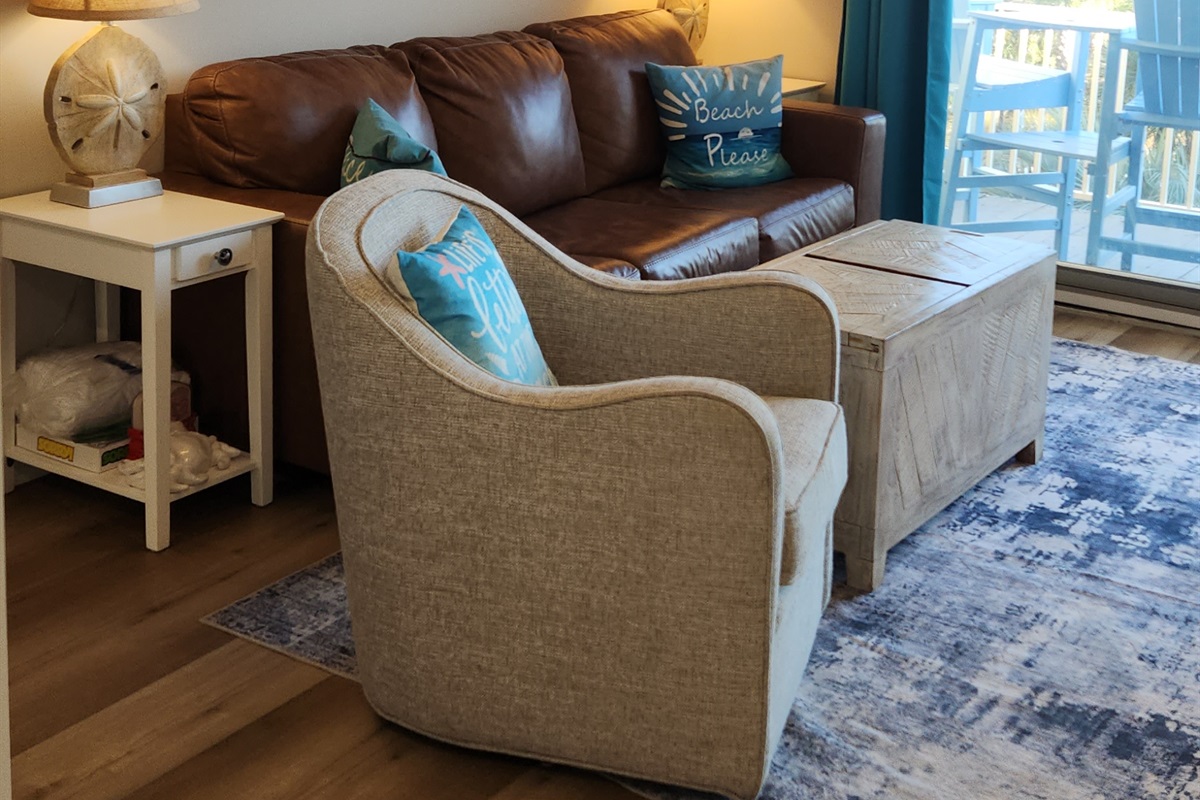 Queen sofa Bed Breakers 328 Hilton Head SC 